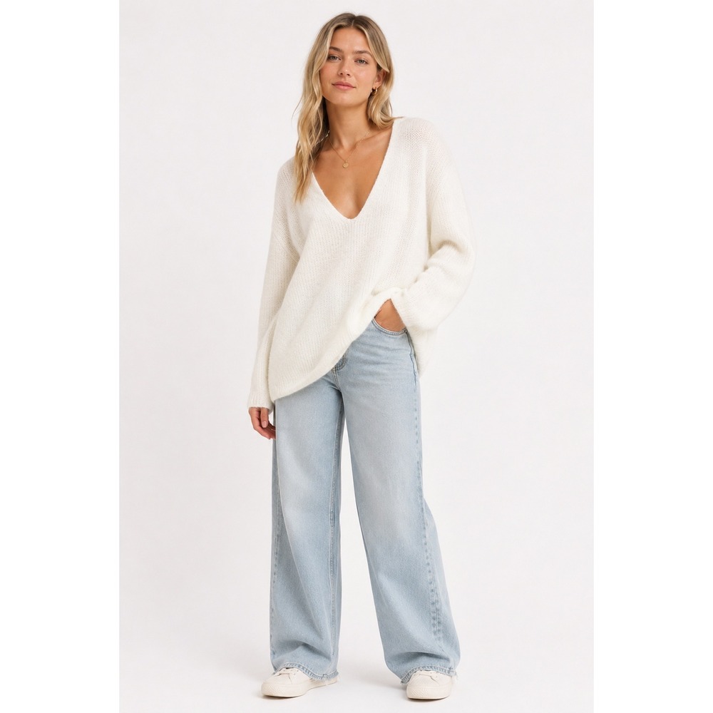 Fuzzy‎ White Deep V Neck Sweater XL Oversized Soft Cozy Minimalist Winter